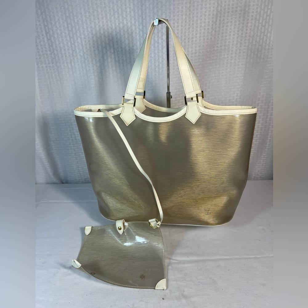 3147: Louis Vuitton Epi Plage Lagoon GM Beach Tote & Pouch Set Silver